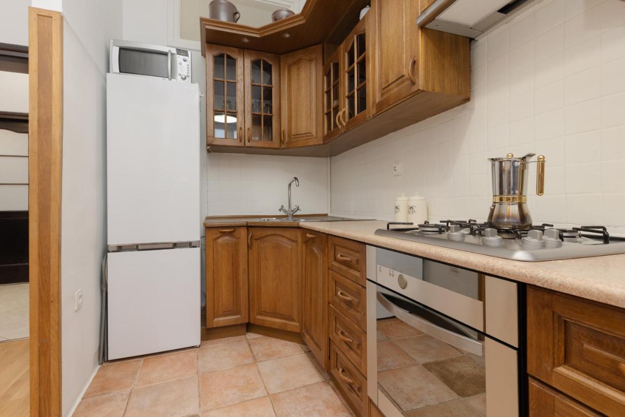 Appartement One Bedroom Next To The Royal Castle In By Renters